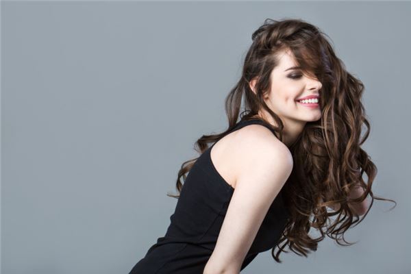 屬蛇的人夏天生什麼性格_十二生肖