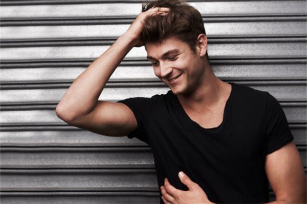 1990年屬馬男的性格特質_十二生肖