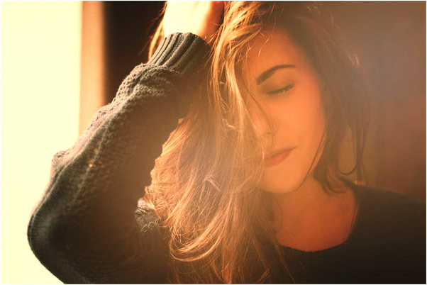 夢到了屋頂漏很大的雨水代表什麼_周公解夢官網