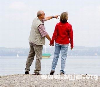 哪些星座男越老越愛“妻管嚴”_十二星座