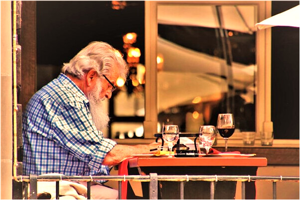 夢見家被砸預示什麼_周公解夢官網