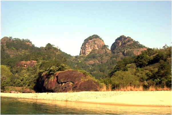 夢到自己被人追著搶錢是啥預兆_周公解夢官網