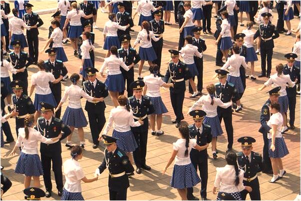 夢到玩電腦代表著什麼？_周公解夢官網