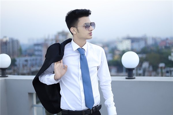 夢到白西裝是好事還是壞事_周公解夢