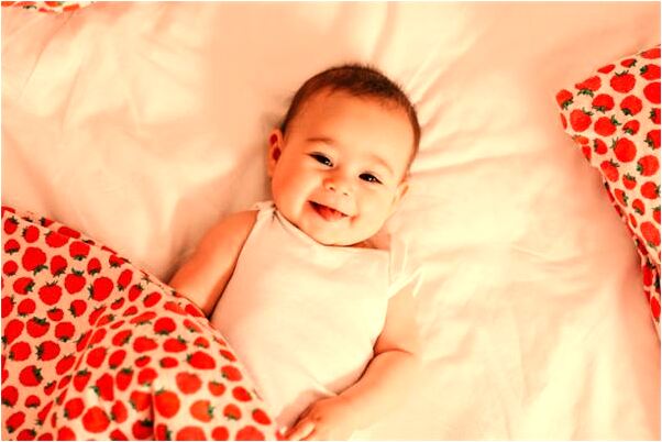 夢見一條青蛇從窗外進家代表著什麼？_周公解夢官網