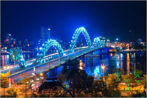 夢到感覺洞裡有蛇但潑看見預示什麼_周公解夢官網