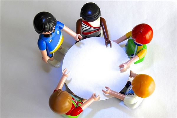 夢到了當眾出醜是啥預兆_周公解夢