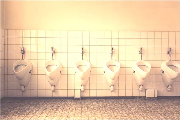 夢到很多人往坑裡填土是咋回事_周公解夢官網