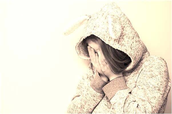 夢見自己穿一邊一樣的鞋會是什麼預兆_周公解夢官網