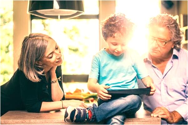 夢見蛇咬手流血是啥預兆_周公解夢官網