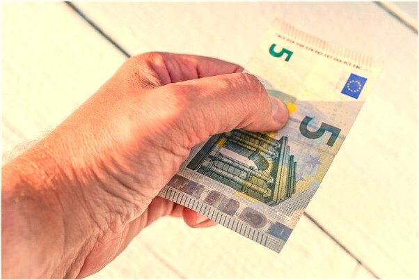 夢到了去世很久的故人是什麼意思_周公解夢官網