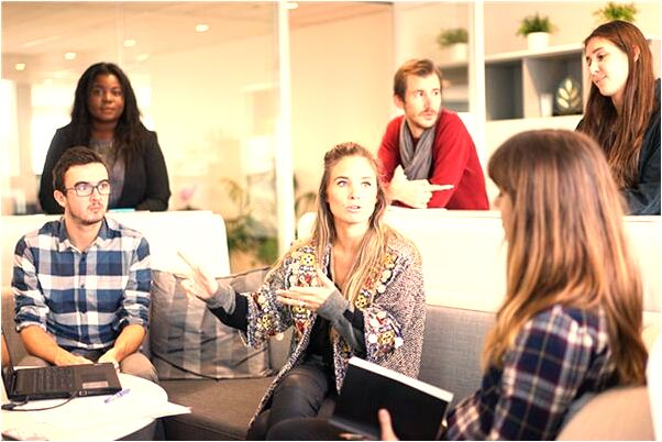 夢到沒見吃別人結婚蛋糕有什麼說法_周公解夢官網