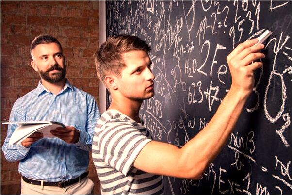 夢見抱著自己女兒女兒在叫爸爸怎么說_周公解夢官網