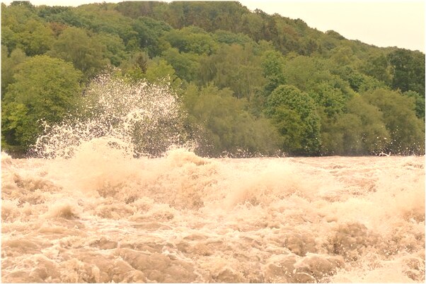 夢到男生送一件粉色內衣怎么回事_周公解夢官網