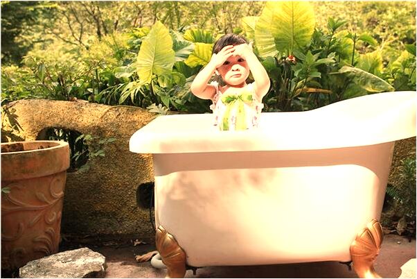 夢到別人掉水是什麼意思？_周公解夢官網