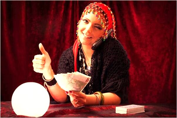 夢到去世的奶奶對我笑是不是好的徵兆呢_周公解夢官網