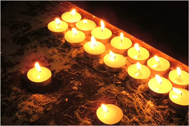 夢到了坐朋友車走到很多石頭的路預示著什麼_周公解夢官網