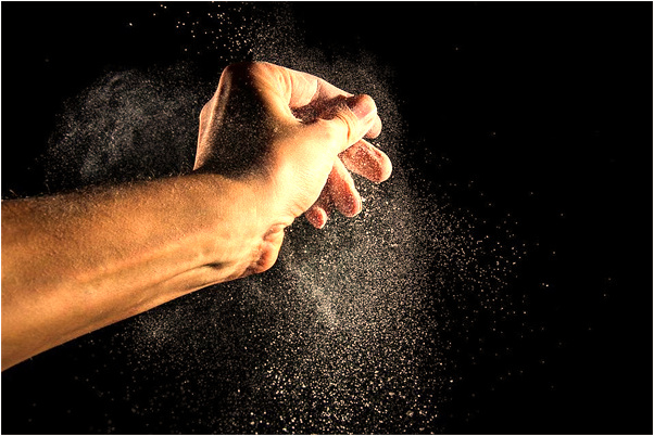 夢見老公穿衣服破爛回家了有什麼意思_周公解夢官網