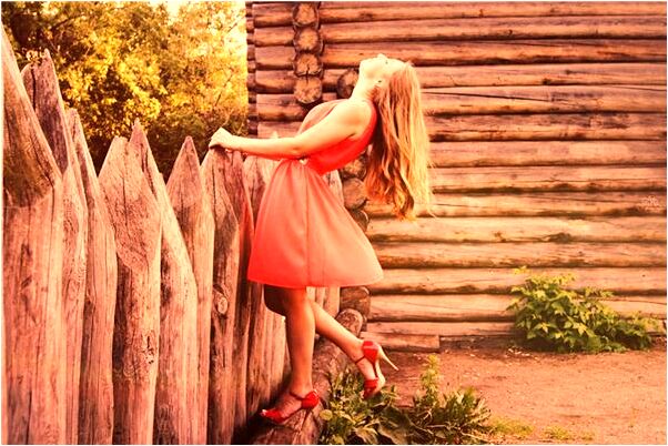 夢到自己拿刀捅別人是什麼預兆？_周公解夢官網