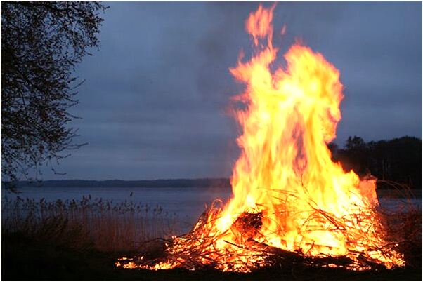 夢到了追著自動滑下坡的磚頭跑是什麼意思_周公解夢官網