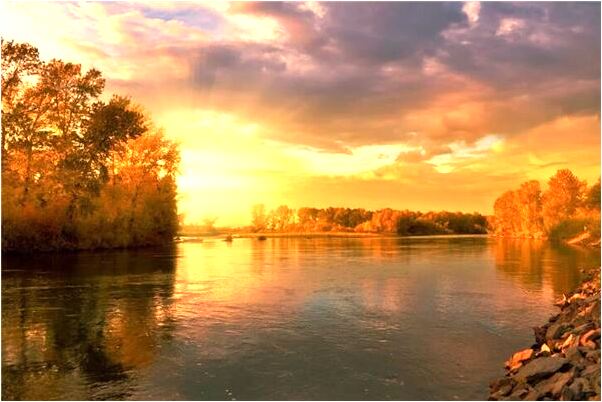 夢到了朋友說我其實很醜陋什麼預兆_周公解夢官網