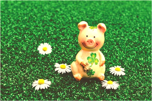 夢到了光腳行走地面扎的很疼是好事還是壞事_周公解夢官網