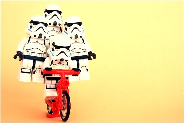 夢見廁所有具裸體女屍的預兆_周公解夢官網