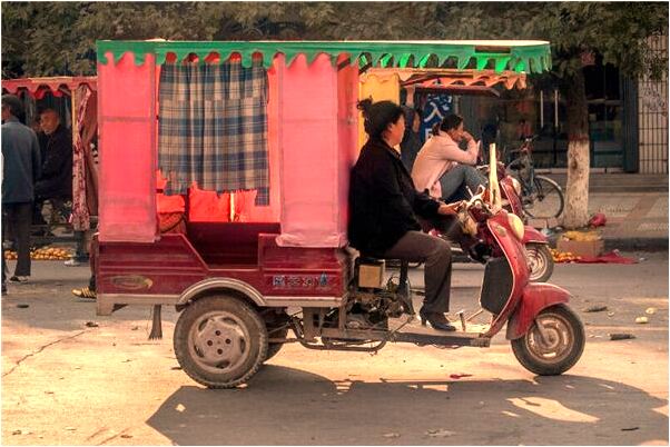 夢到女朋被誰沖走會是什麼預兆_周公解夢官網