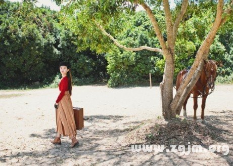 夢見被工裝男鬼追趕 原來是求職不如意_周公解夢