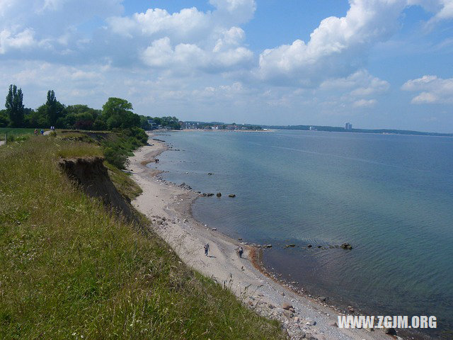 夢見魚飛起來了_周公解夢夢到魚飛起來了是什麼意思_做夢夢見魚飛起來了好不好_周公解夢官網
