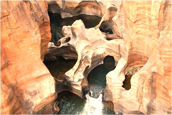 夢見別人說自己眼睛小是什麼預兆？_周公解夢官網