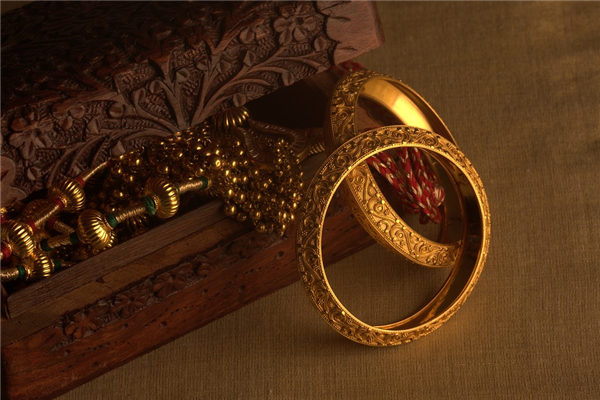 夢到金飾預示什麼_周公解夢