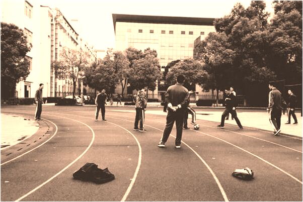 夢到了蛇跑我肚子裡了是凶兆還是吉兆_周公解夢官網