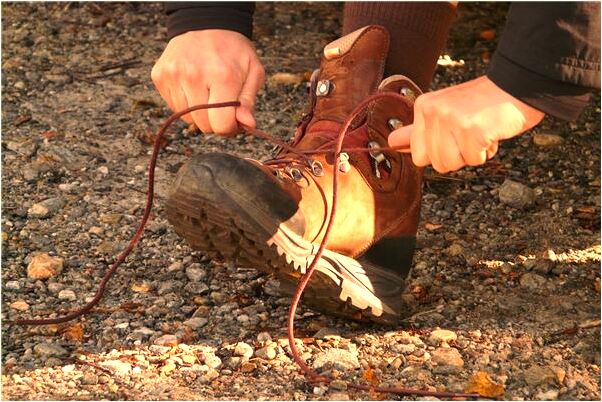 夢到了學校新生宿舍倒塌死人了是什麼預兆_周公解夢官網