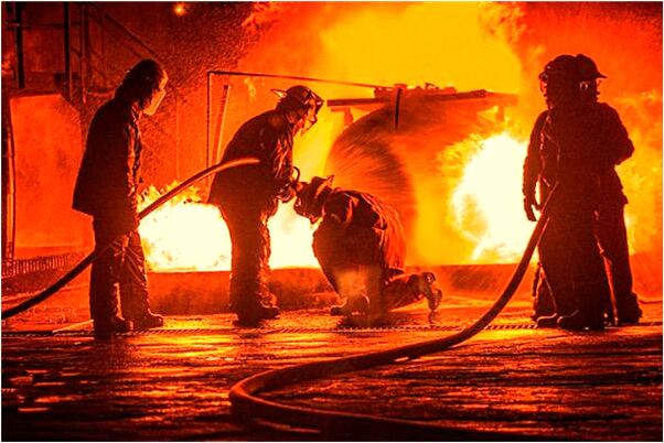 夢到了很多池子有很多大蛆是好是壞_周公解夢官網