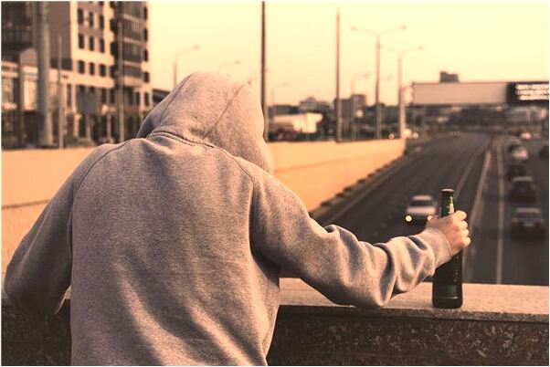 夢到在河裡捕魚有什麼含義_周公解夢官網