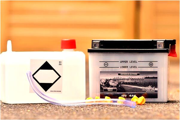 夢到廁所塌了流出來好多水是啥意思_周公解夢官網