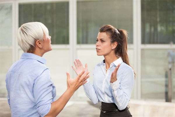 夢到了和已故的人吵架會是什麼預兆_周公解夢