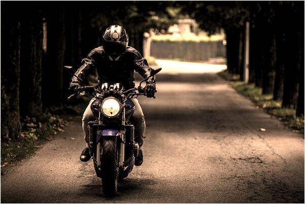 夢到被別人劃傷手掌有何寓意_周公解夢官網