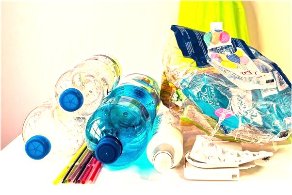 夢到了同事眼睛發紅我很害怕是什麼意思？_周公解夢官網