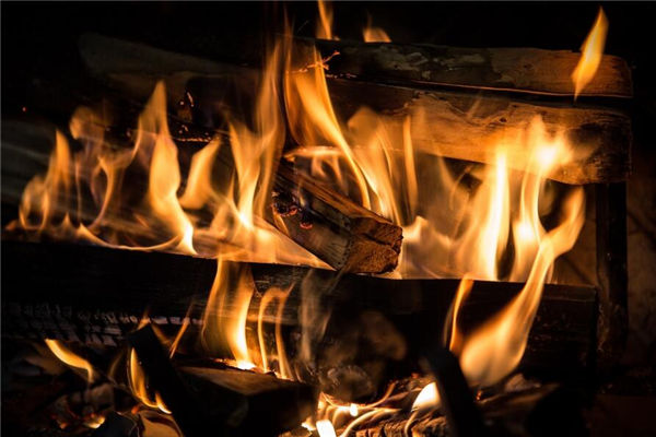 夢見著火了是什麼意思_周公解夢