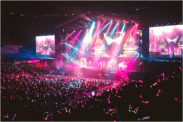 夢到了媽媽看著墳地的工作預示著什麼_周公解夢官網