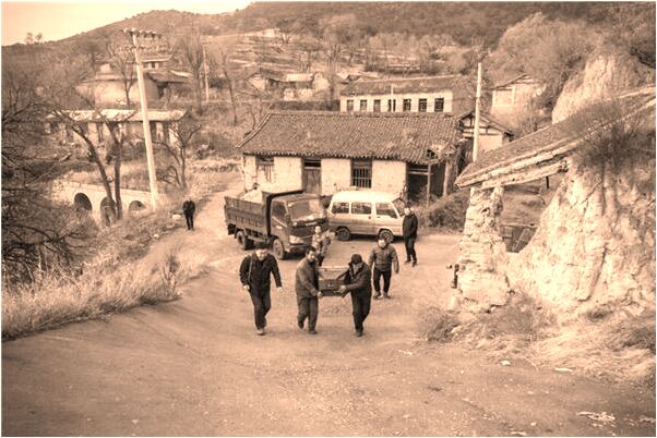 夢見路過畫室下樓和人發生爭執是什麼意思？_周公解夢官網