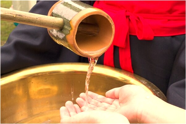 夢到自己鋪的地磚被踩壞了代表著什麼？_周公解夢官網