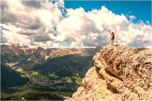 夢到了很多死人被抬是凶兆還是吉兆_周公解夢官網