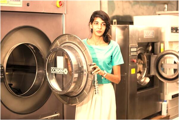 夢見紅色沙灘是什麼啟示_周公解夢官網