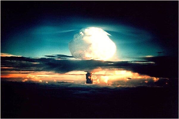 夢見自己在大海中遇沙魚是什麼預兆？_周公解夢官網