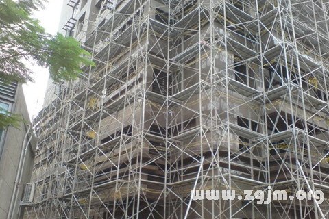 Dream of construction scaffolding
