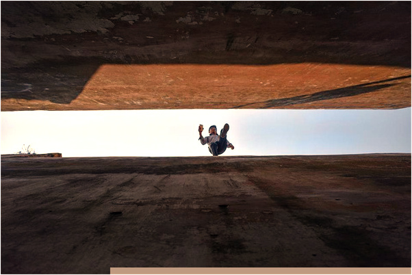 夢見在水溝里爬不上來是不是好的徵兆呢_周公解夢官網