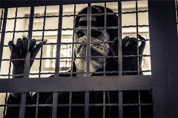 夢到了拘留所怎么樣_周公解夢